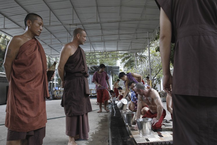 Drogenentzug im Dschungel Thailands