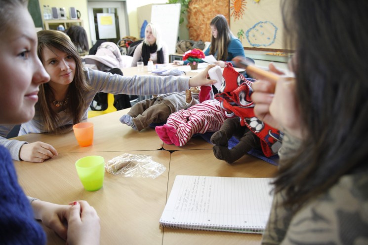 Bremer Schulprojekt „Babybedenkzeit““