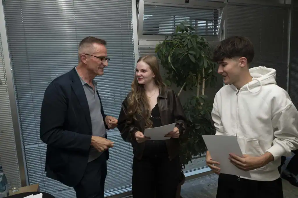 „Menschen eine Stimme geben“